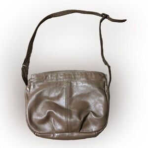 Stone Mountain Genuine Leather Purse